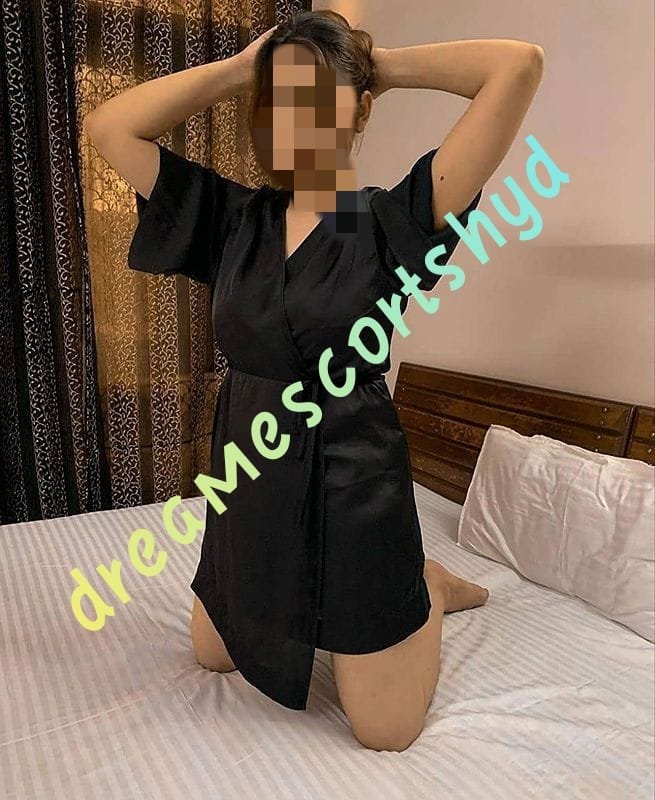 Romantic dinner date with Hyderabad escort and call girls Hyderabad